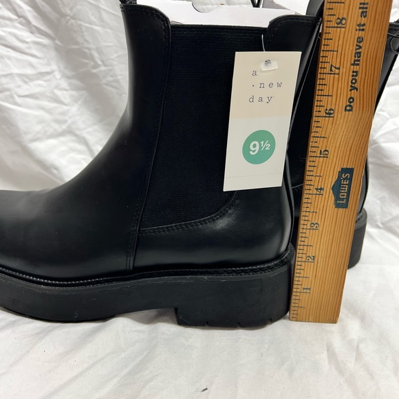 Boots - Picture 8 of 15